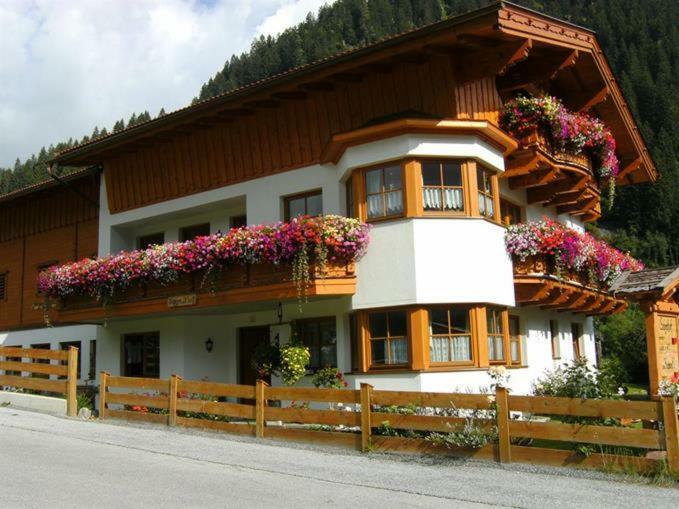 Hotel Sagehof Neustift im Stubaital Esterno foto