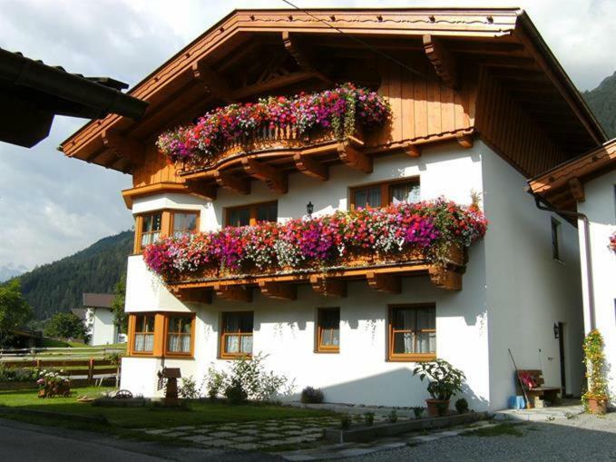Hotel Saegehof Neustift im Stubaital Esterno foto